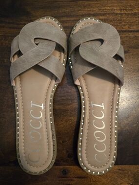 CCOCCI Taupe Crisscross Knot Slide Sandals